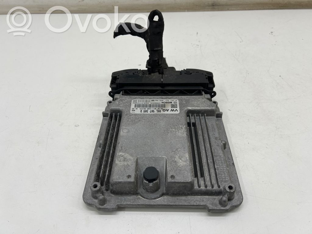Volkswagen PASSAT B8 Engine control unit/module 