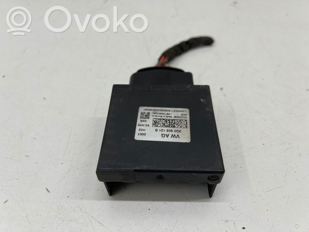 Volkswagen PASSAT B8 Unité de commande / module de pompe à carburant 