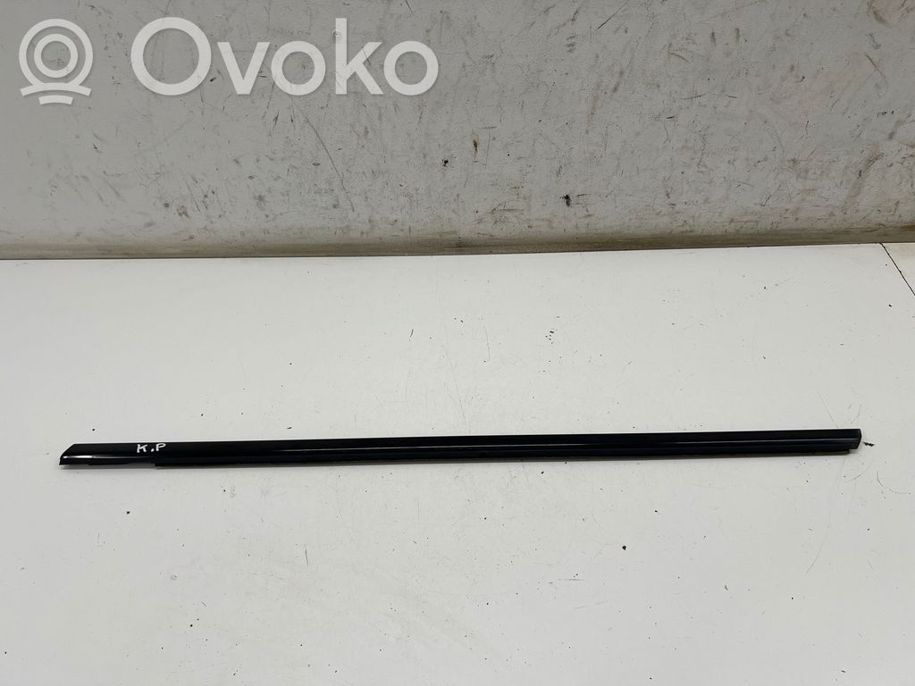Mercedes-Benz GLA W156 X156 Rivestimento modanatura del vetro della portiera anteriore 