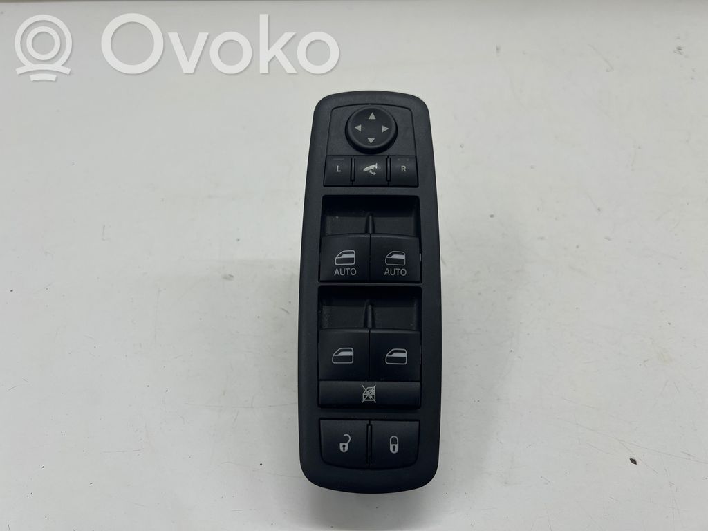 Jeep Cherokee KL Electric window control switch 