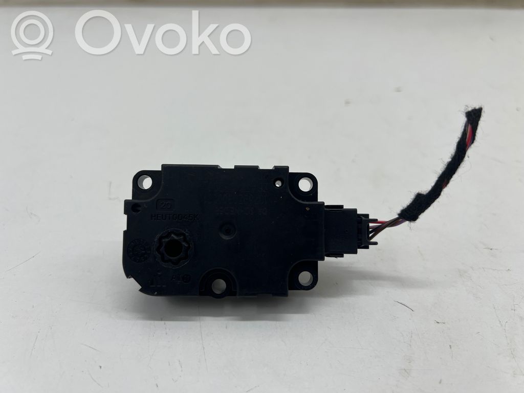 Porsche Taycan 9J1 Silniczek nagrzewnicy 