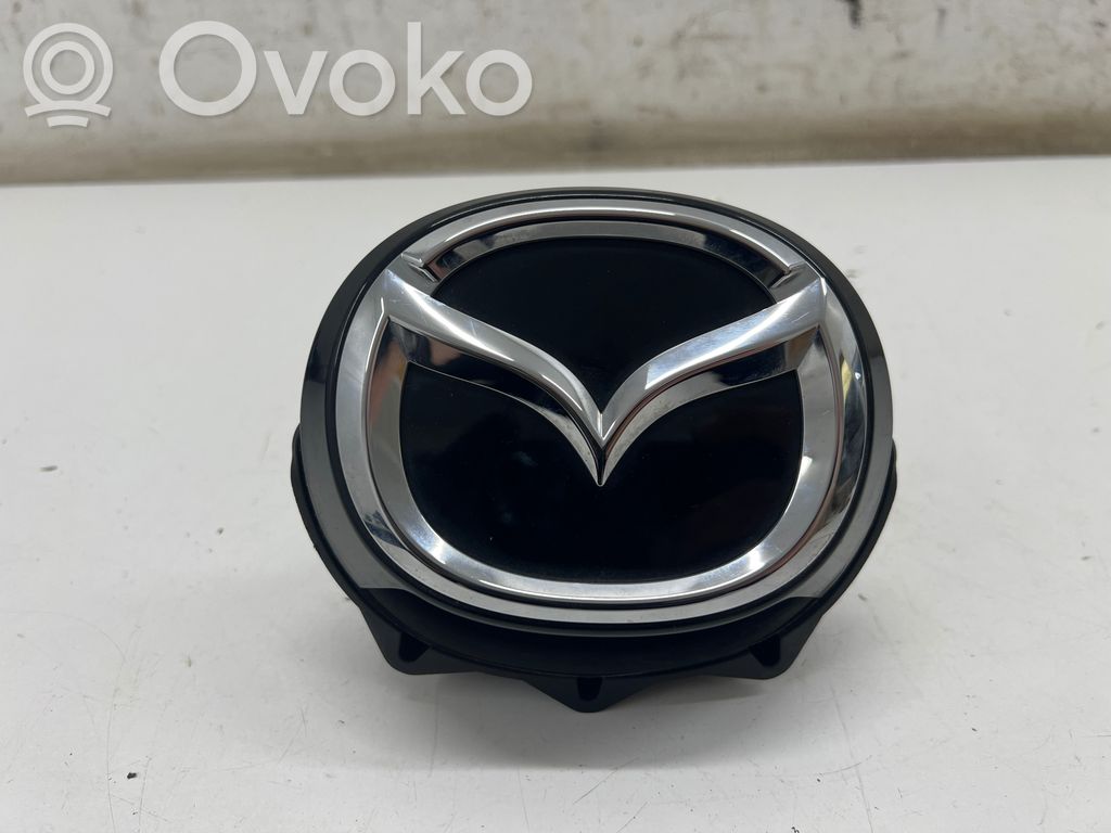 Mazda 3 Interruptor para abrir la puerta trasera 