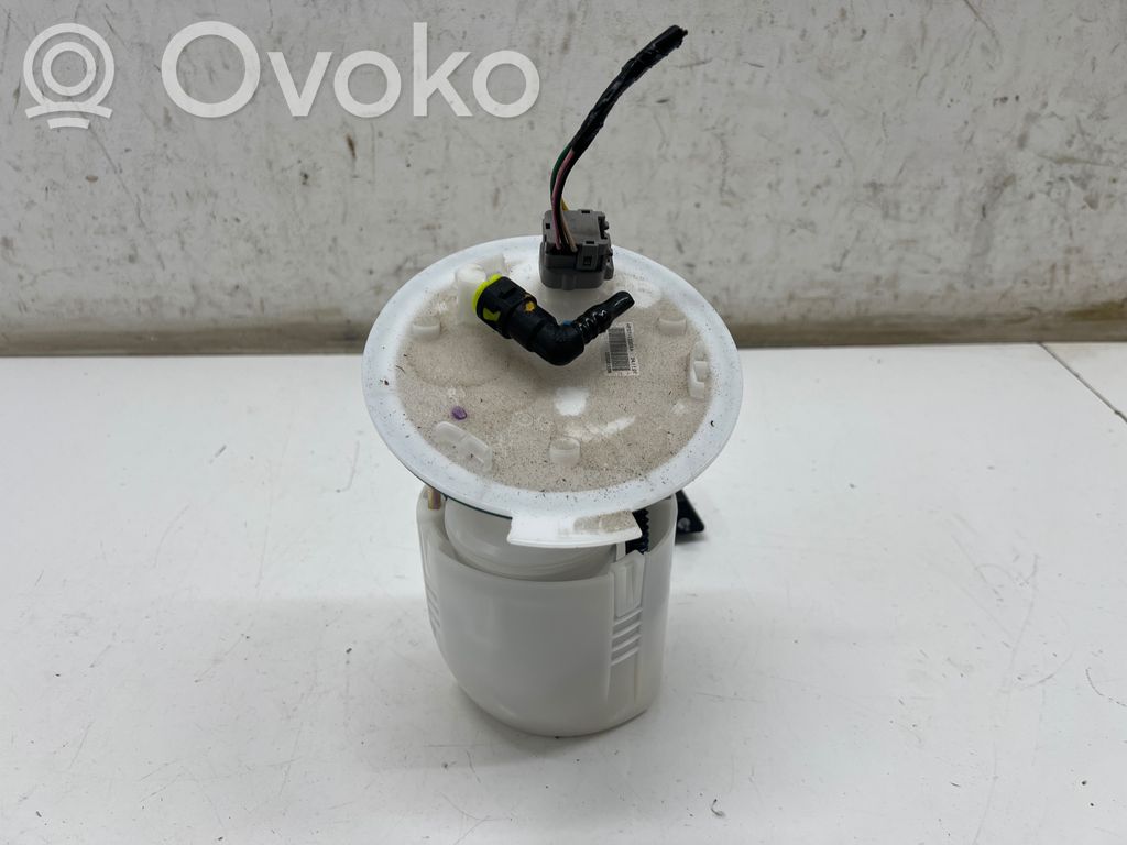 Mazda 3 Bomba interna de combustible 