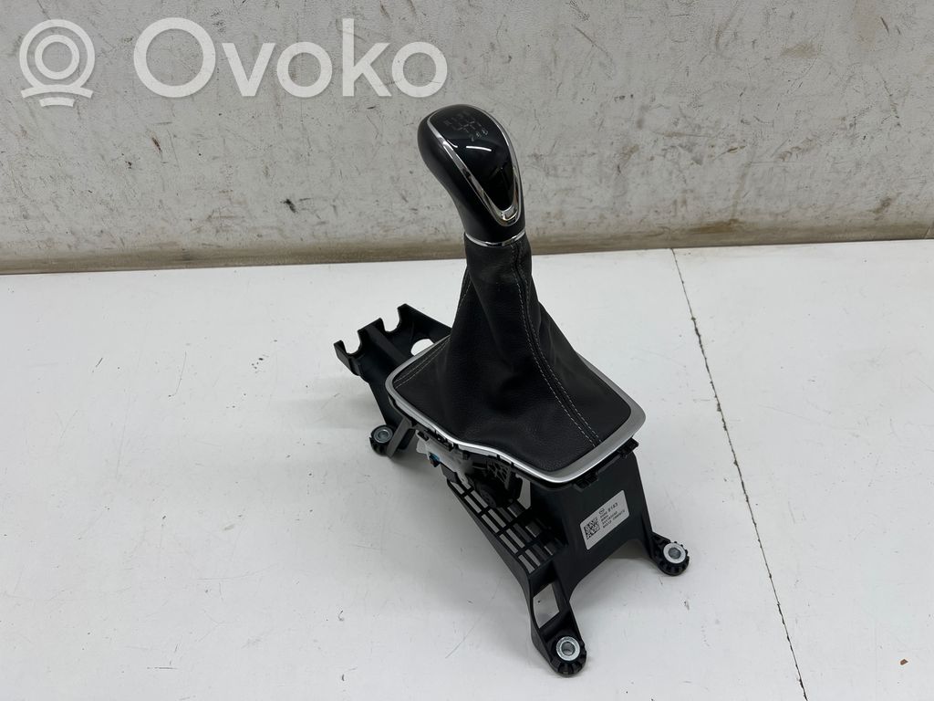 Opel Insignia B Lewarek zmiany biegów / górny 