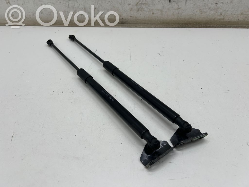 Amortyzator klapy tylnej bagażnika   2GM827550B
