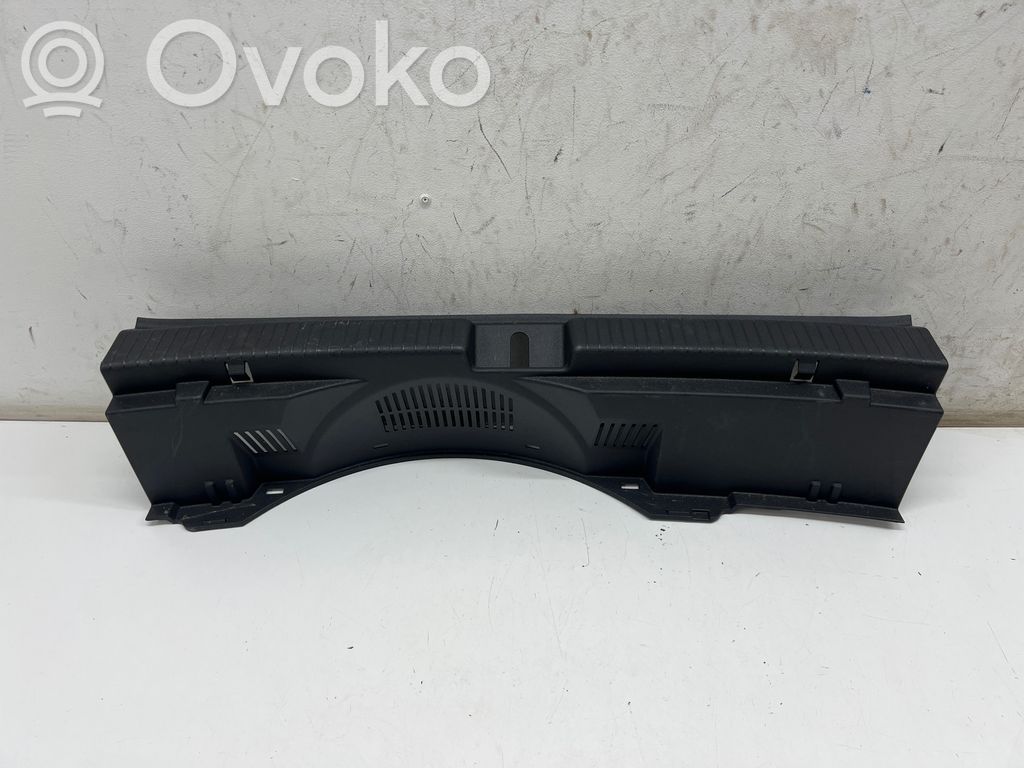 Osłona pasa bagażnika   2GM863459