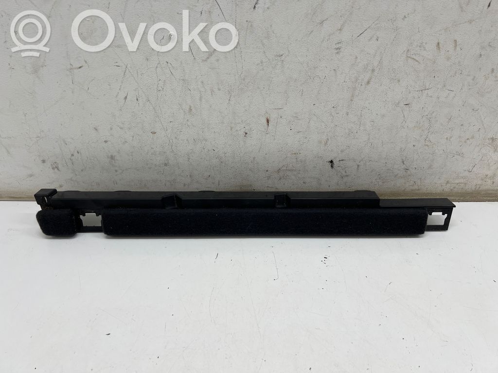 Inne elementy wykończenia bagażnika   80A861828