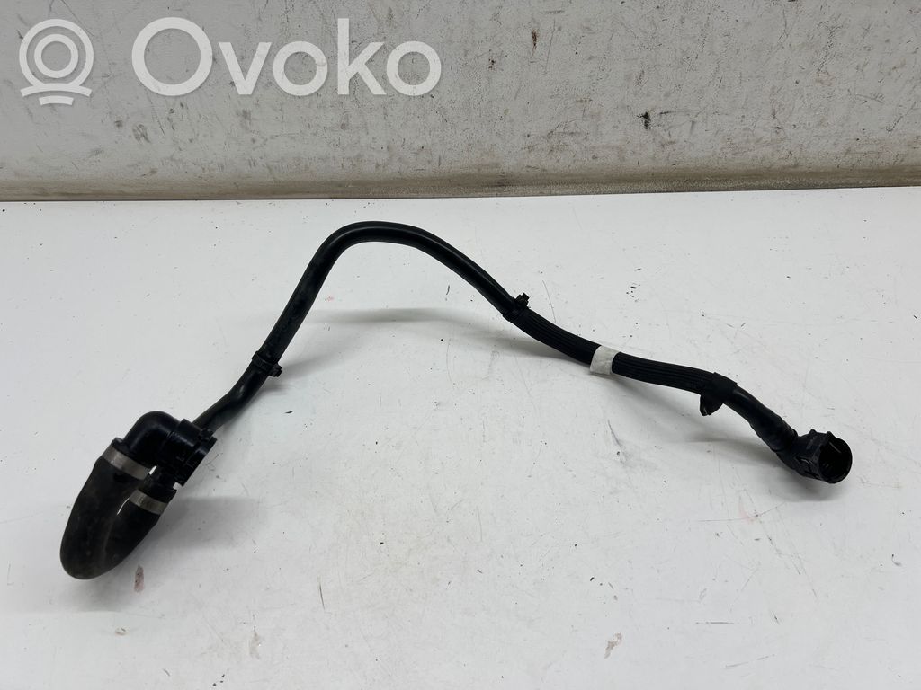 Engine coolant pipe/hose   J9D38D138AD