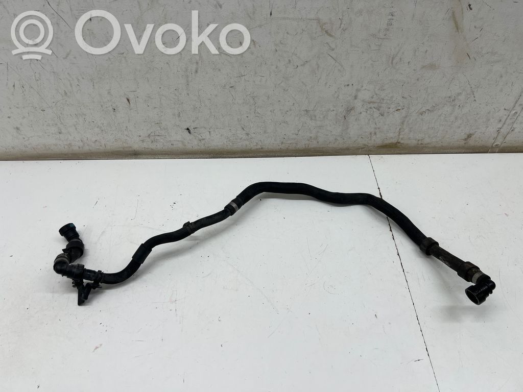 Jaguar I-Pace Engine coolant pipe/hose 