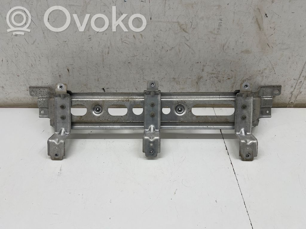 Sonstiges Karosserieteil   J9D310240AC