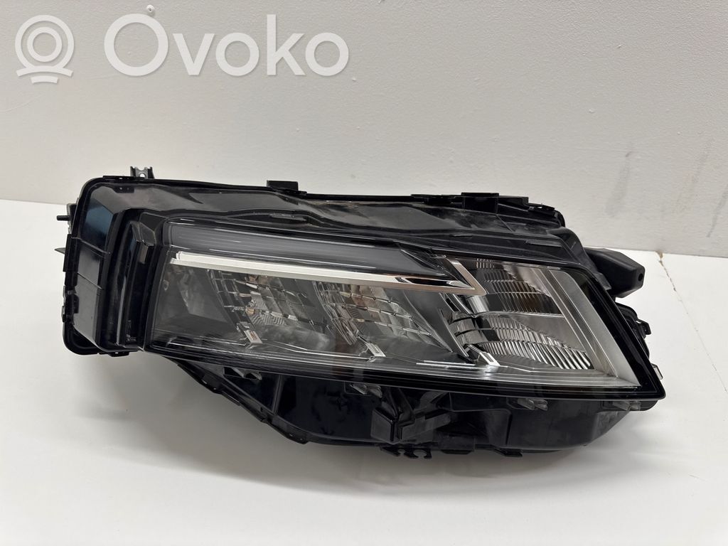 Nissan X-Trail T33 Phare frontale