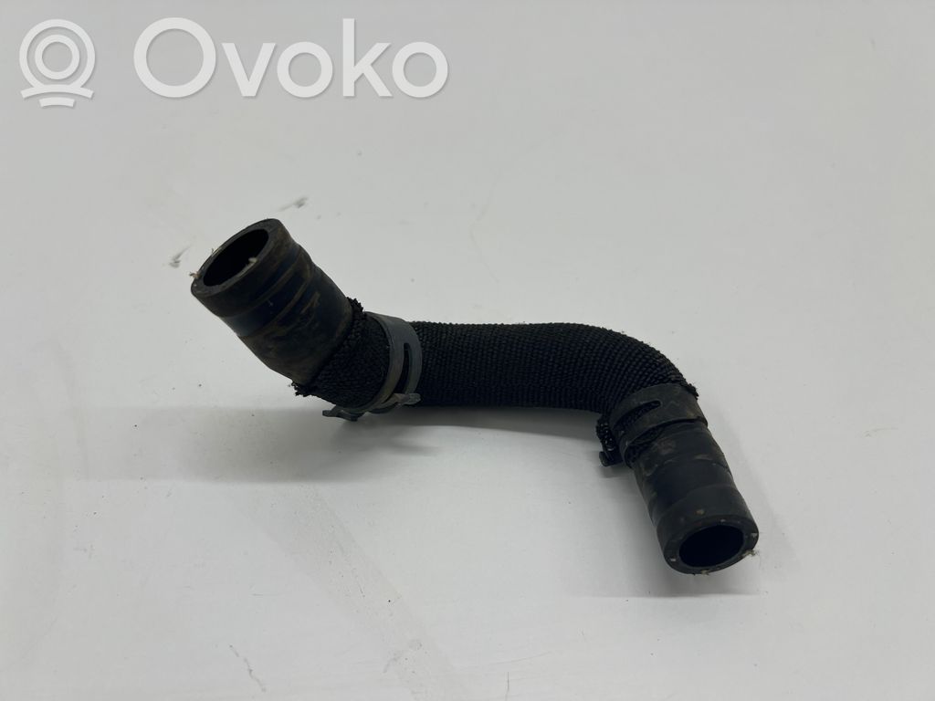 Volkswagen Golf VIII Tuyau de liquide de refroidissement moteur 