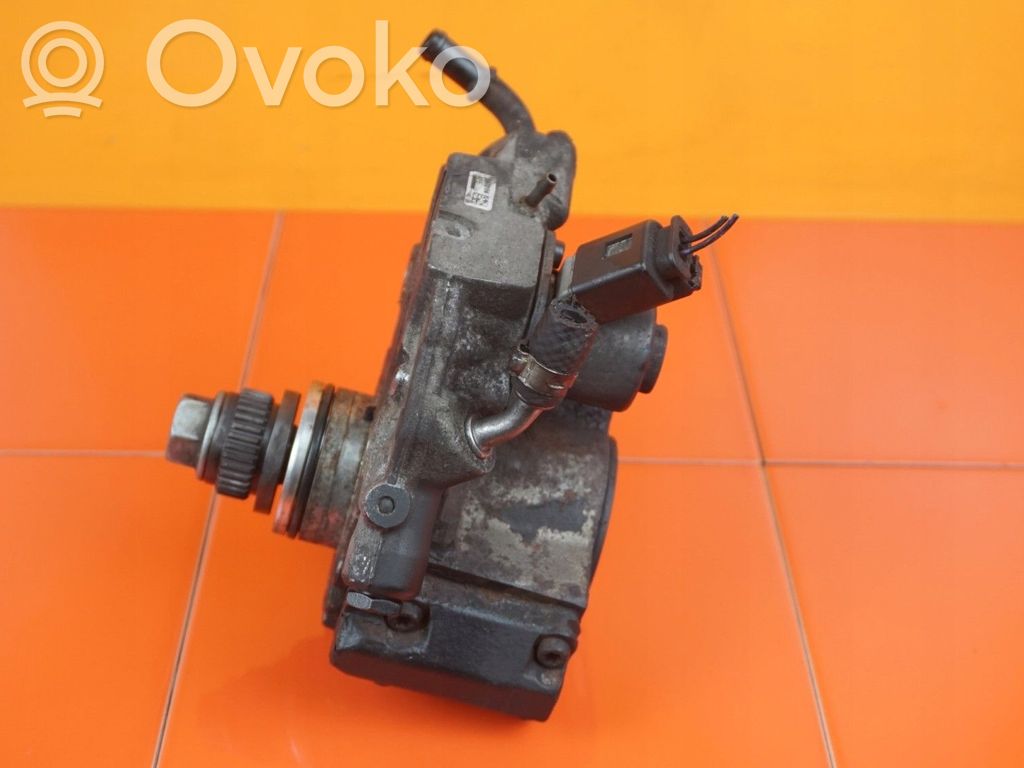 Mercedes-Benz Sprinter W906 Fuel injection high pressure pump 