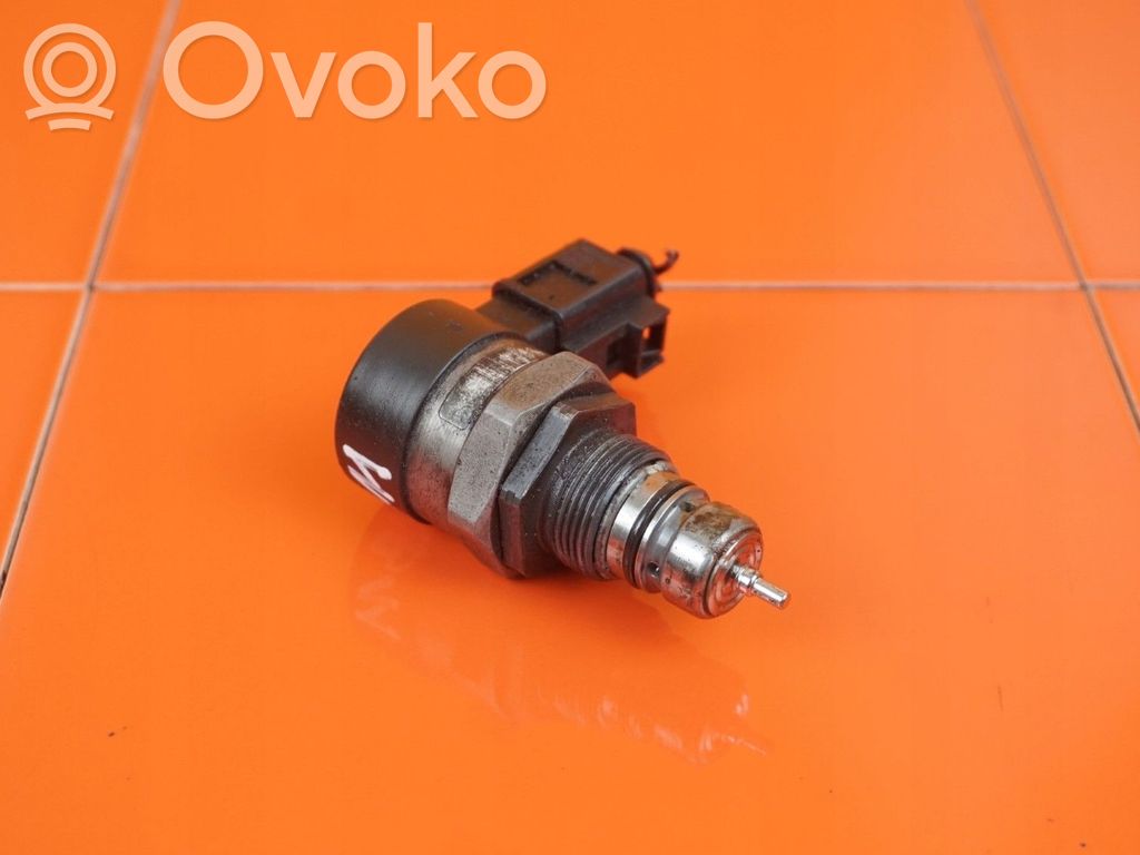Audi Q7 4L Fuel pressure sensor 