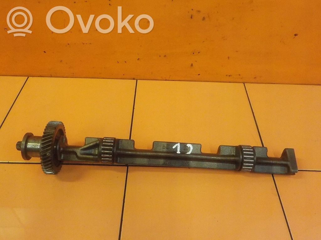 BMW X3 E83 Kita variklio detalė 
