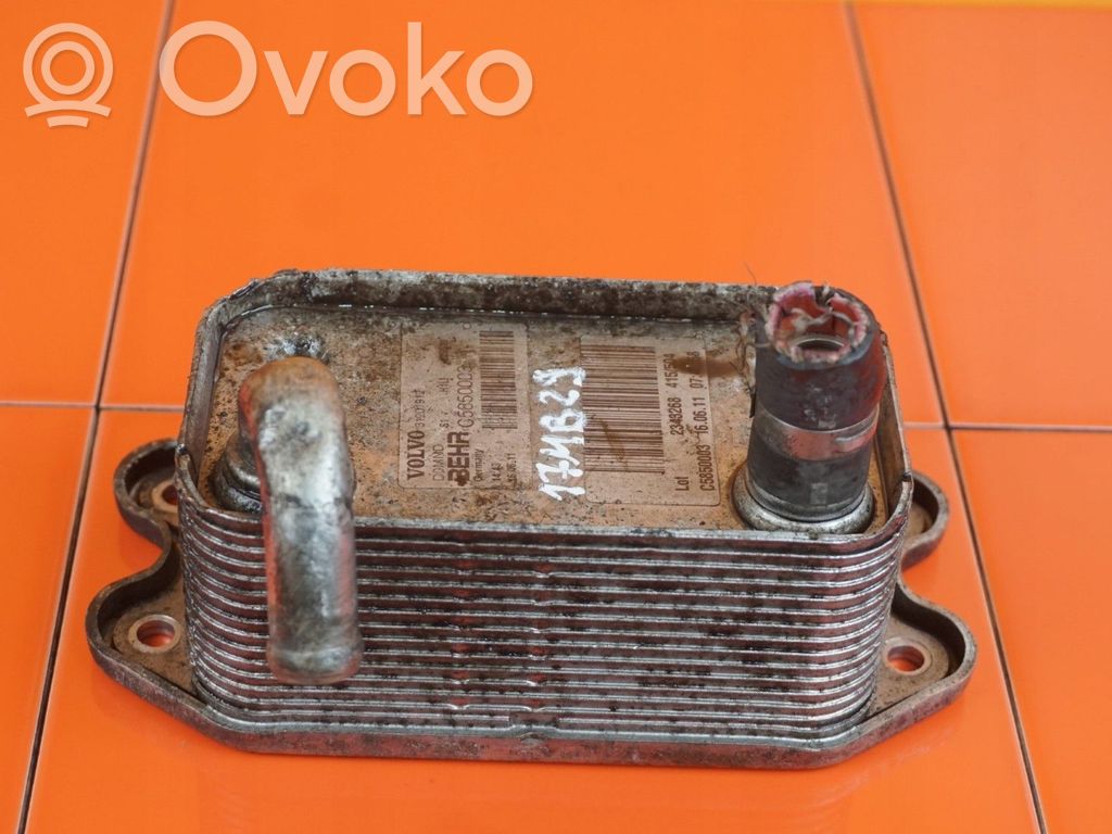 Volvo XC90 Engine oil radiator 