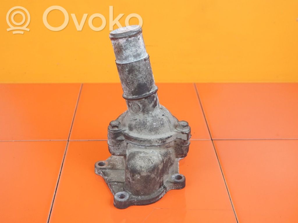Nissan Navara D40 Thermostat/thermostat housing 