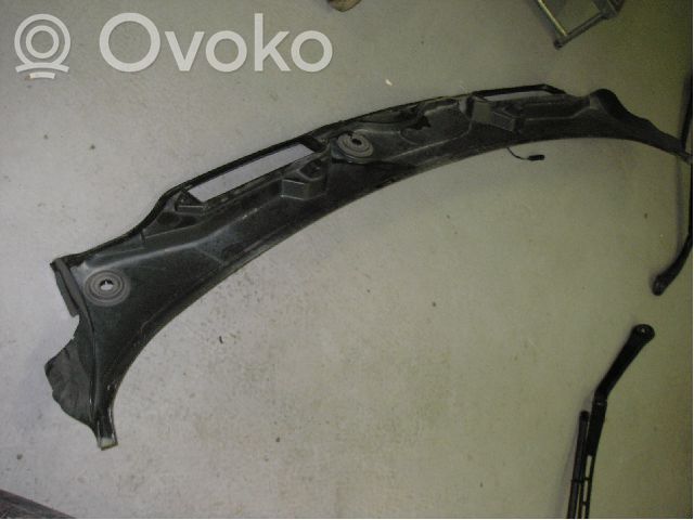 BMW 3 E90 E91 Wiper trim 