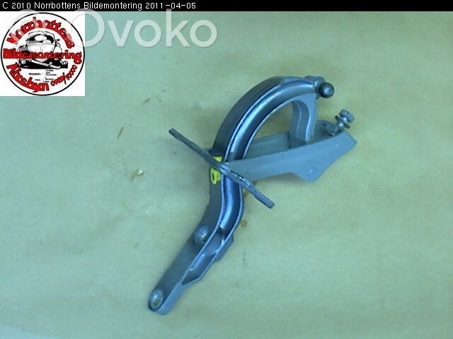Saab 9-5 Tailgate/trunk/boot hinge 