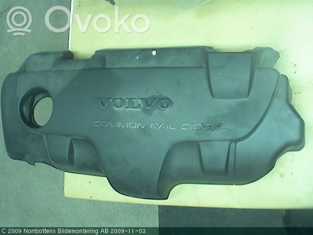 Volvo V70 Engine cover (trim) 