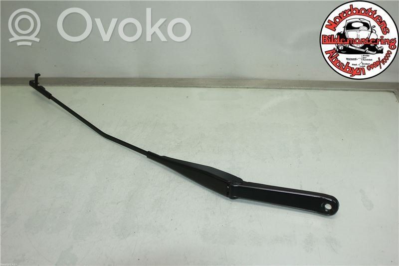 Ford Focus Front wiper blade arm 