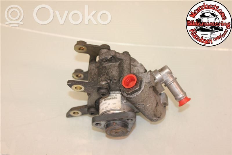 BMW 3 E36 Power steering pump 