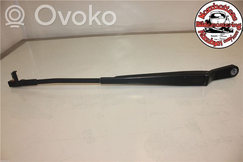 Citroen C5 Brazo del limpiaparabrisas delantero 