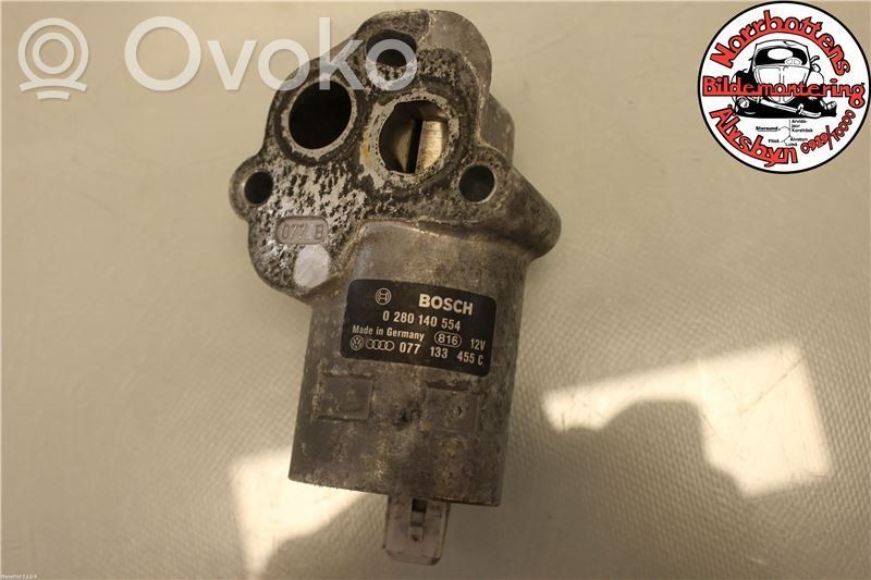 Audi A8 S8 D2 4D Leerlaufregler Leerlaufregelventil 