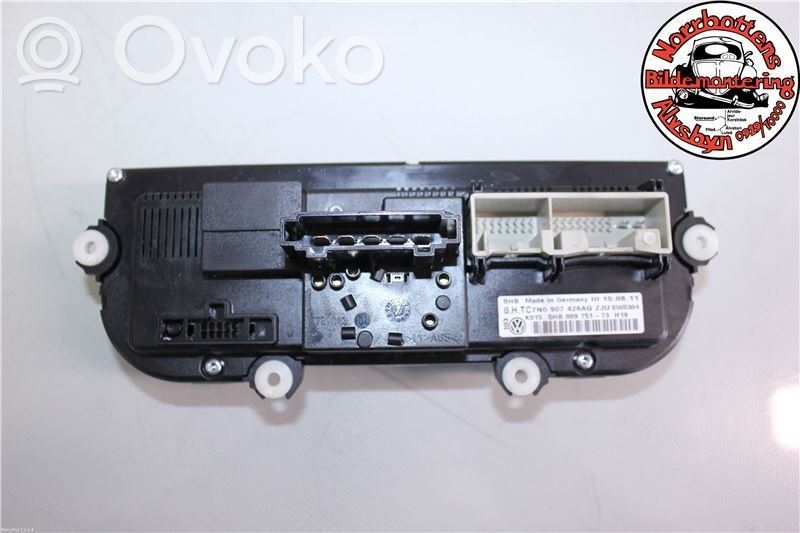Volkswagen PASSAT B7 Panel klimatyzacji 