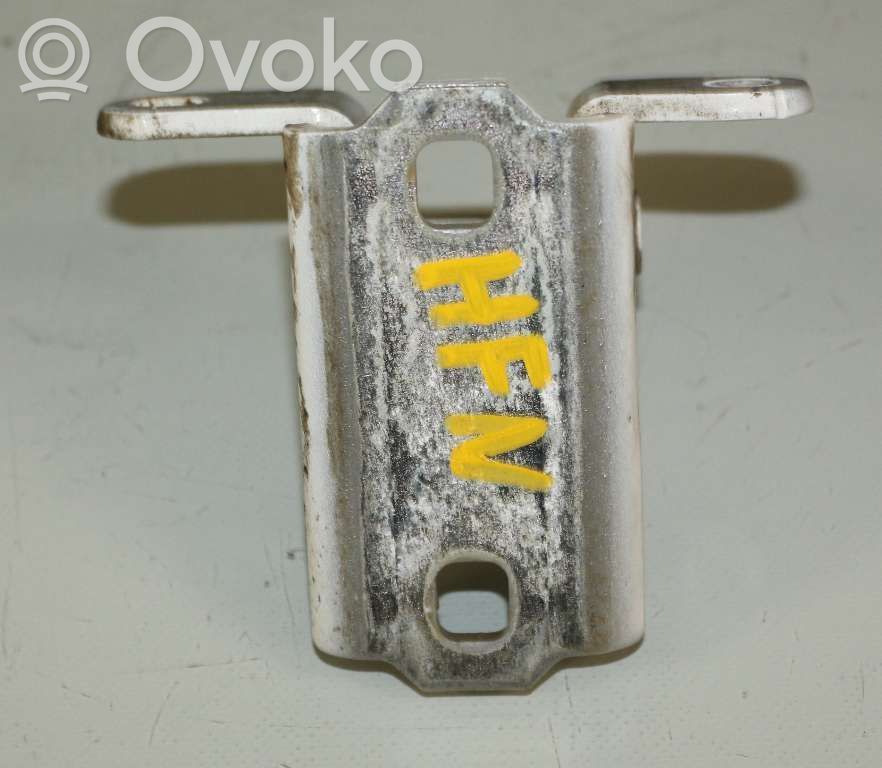 Opel Insignia A Front door lower hinge 