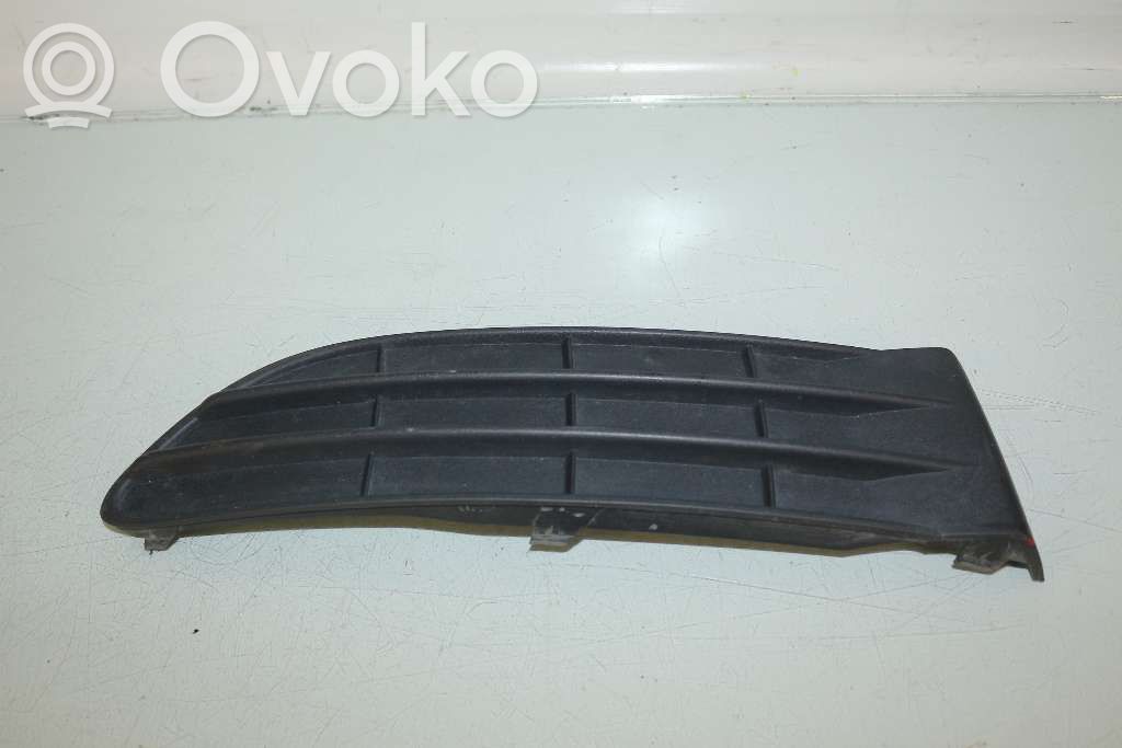Volvo S40 Narożnik zderzaka przedniego 