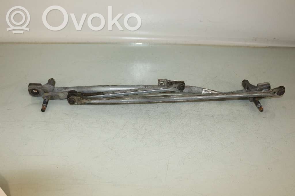 Volvo S80 Front wiper linkage 