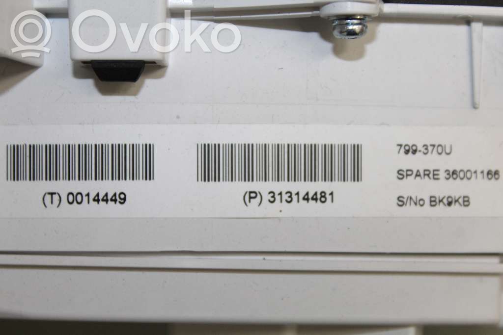 Volvo V40 Speedometer (instrument cluster) 