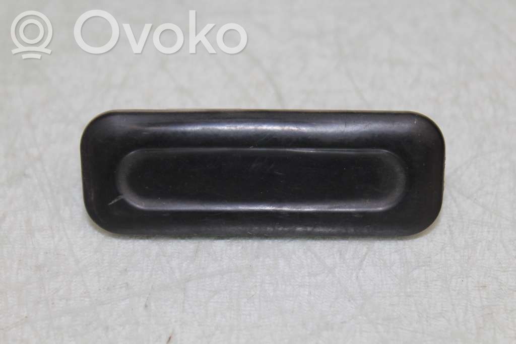 Peugeot 308 Tailgate/boot open switch button 