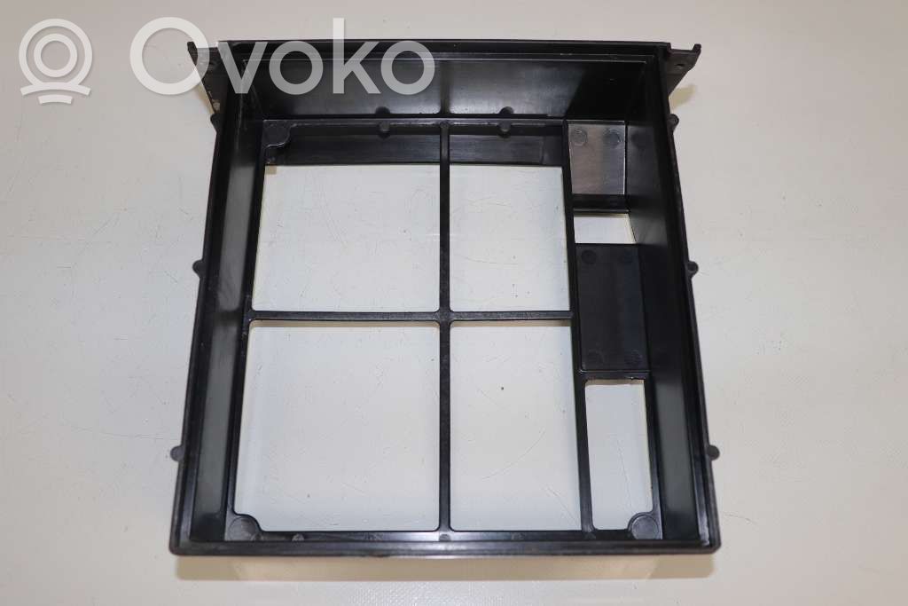 Volvo V70 Air filter box 