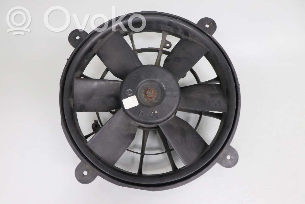 Elektrisks radiatoru ventilators