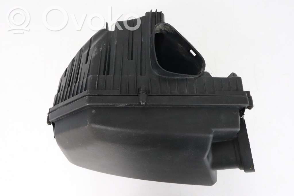 Volvo V70 Air filter box 