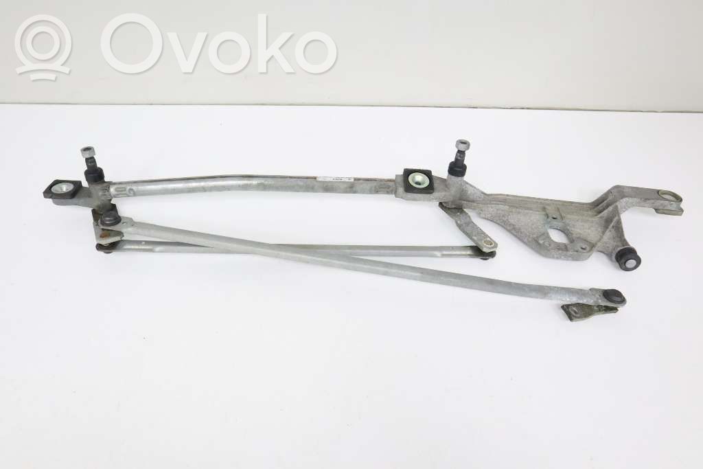 Ford Focus Front wiper linkage 