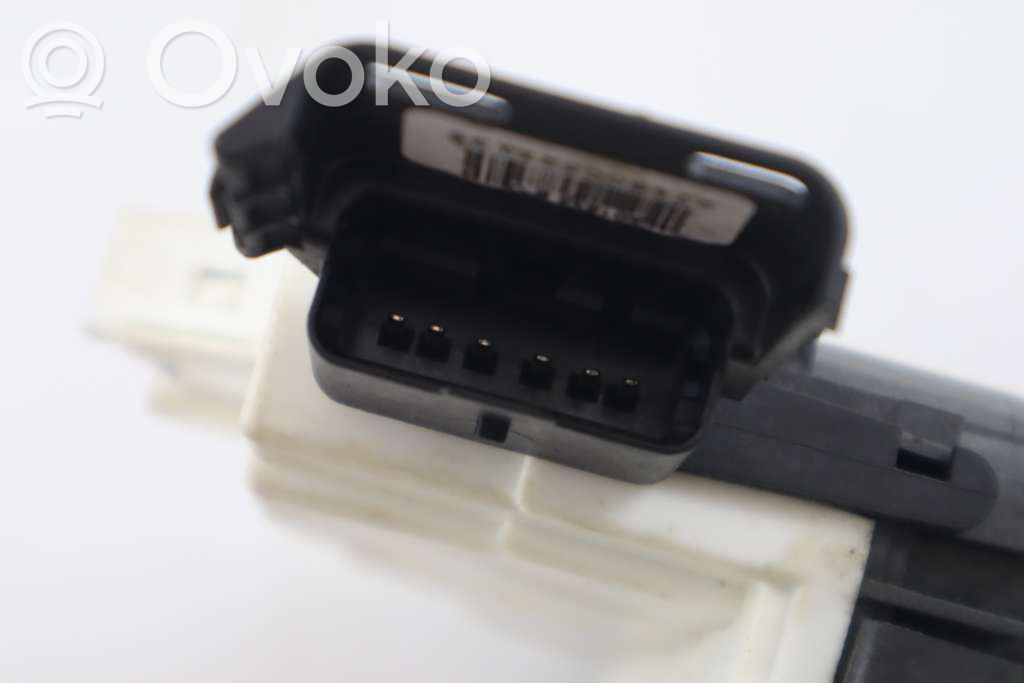Citroen C5 Front door lock 
