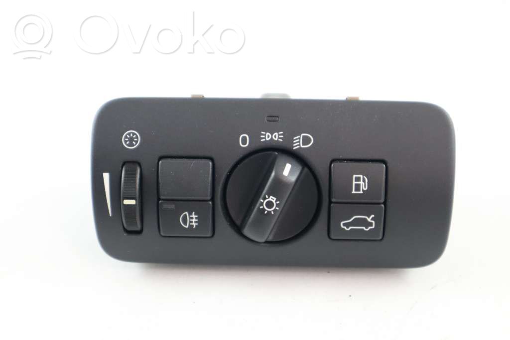 Light switch   31443846,30739412