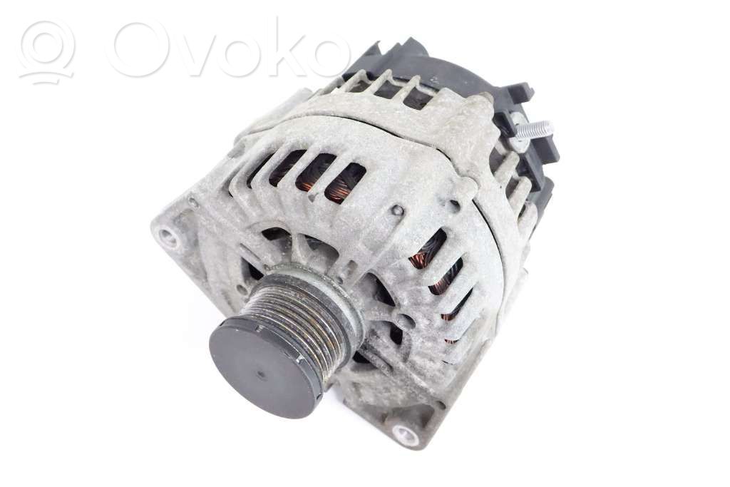 Mercedes-Benz E W212 Alternador 