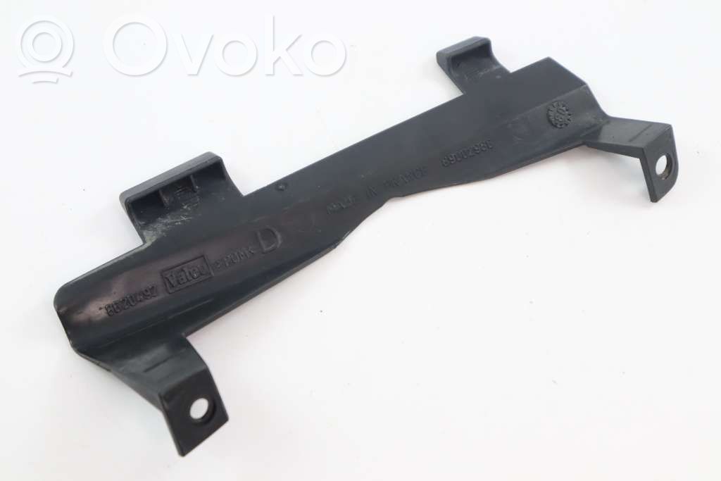Volvo V70 Listwa pod lampę przednią 
