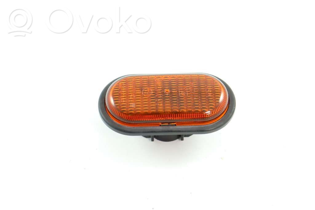 Opel Vivaro Seitenblinker 