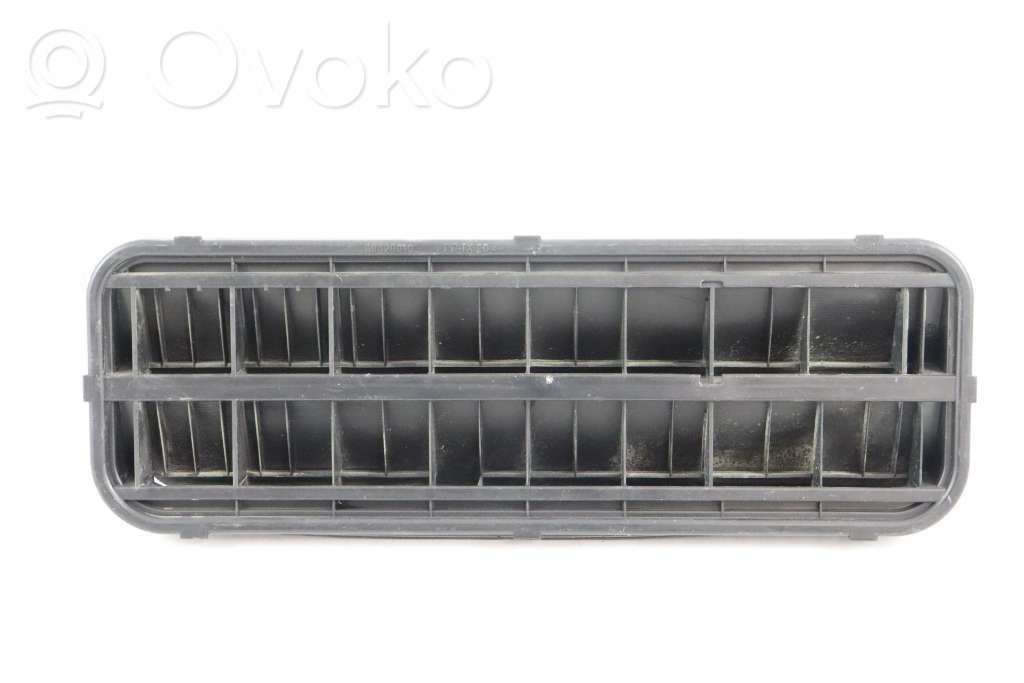 Quarter panel pressure vent   64226945845,6945845
