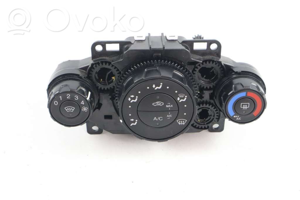 Ford Fiesta Climate control unit 