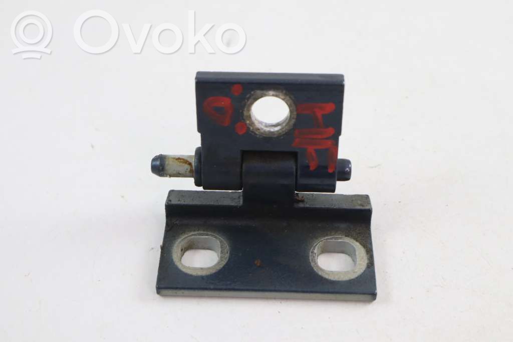 Volvo XC70 Front door upper hinge 
