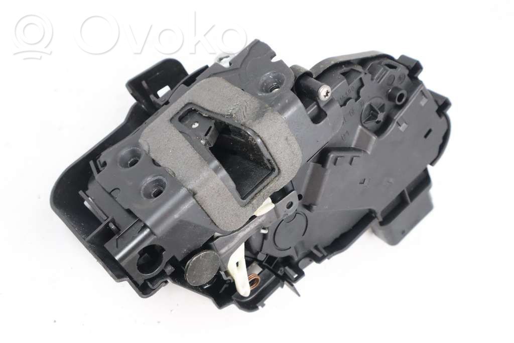 Ford Kuga I Etuoven lukko 