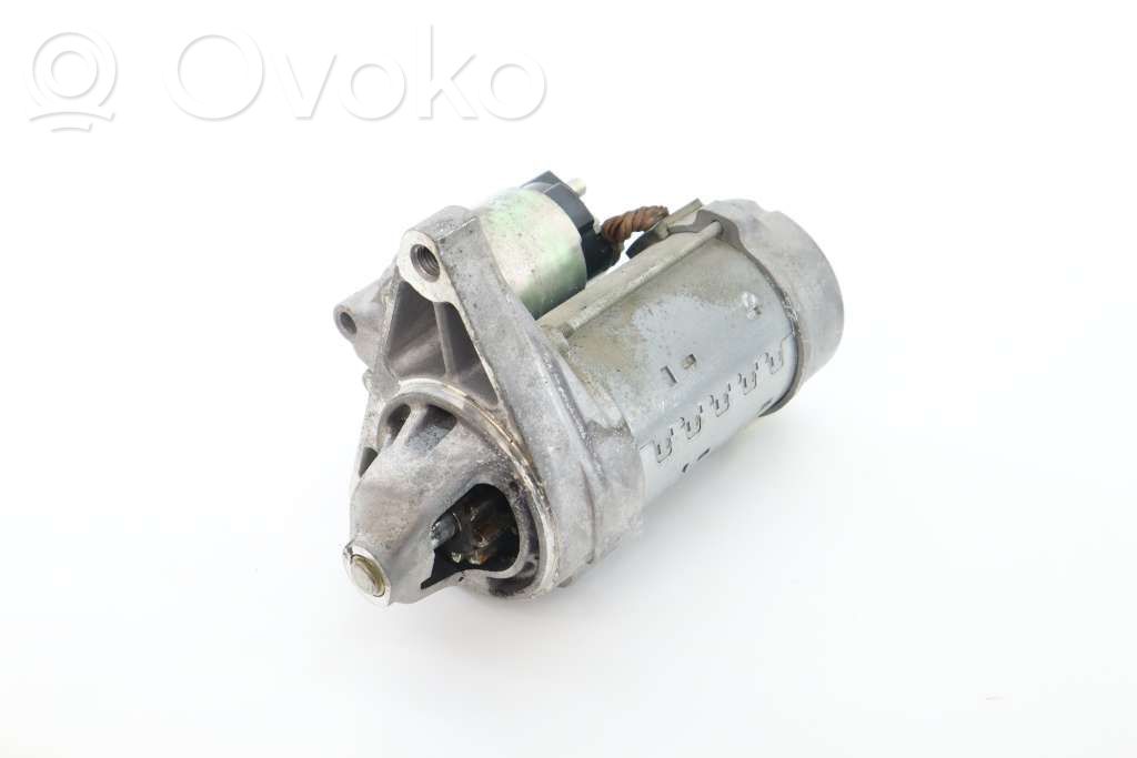 Toyota Auris E180 Стартер 