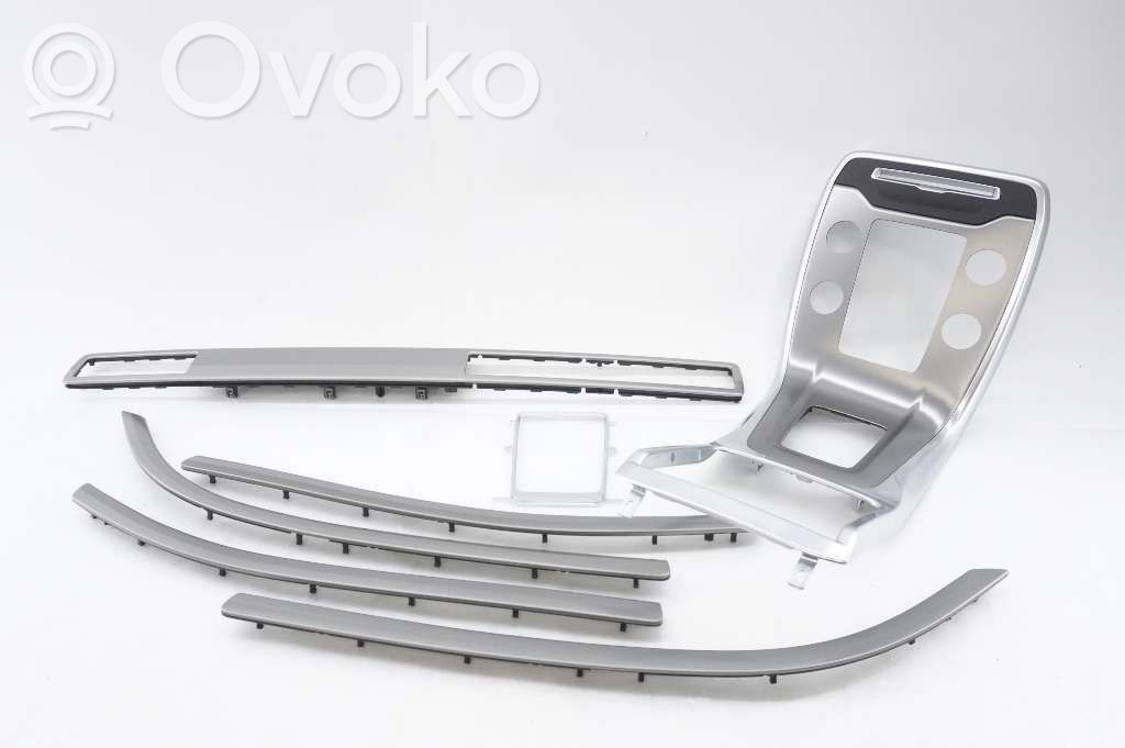 Volvo V70 Dashboard glove box trim 