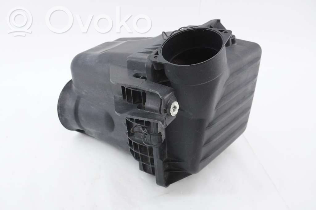 Chrysler 300 - 300C Air filter box 